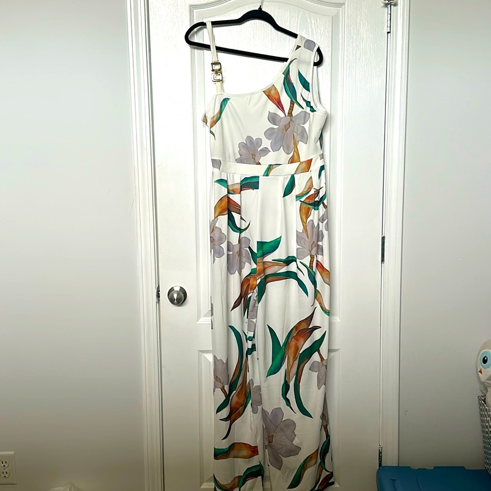 One shoulder jump suit